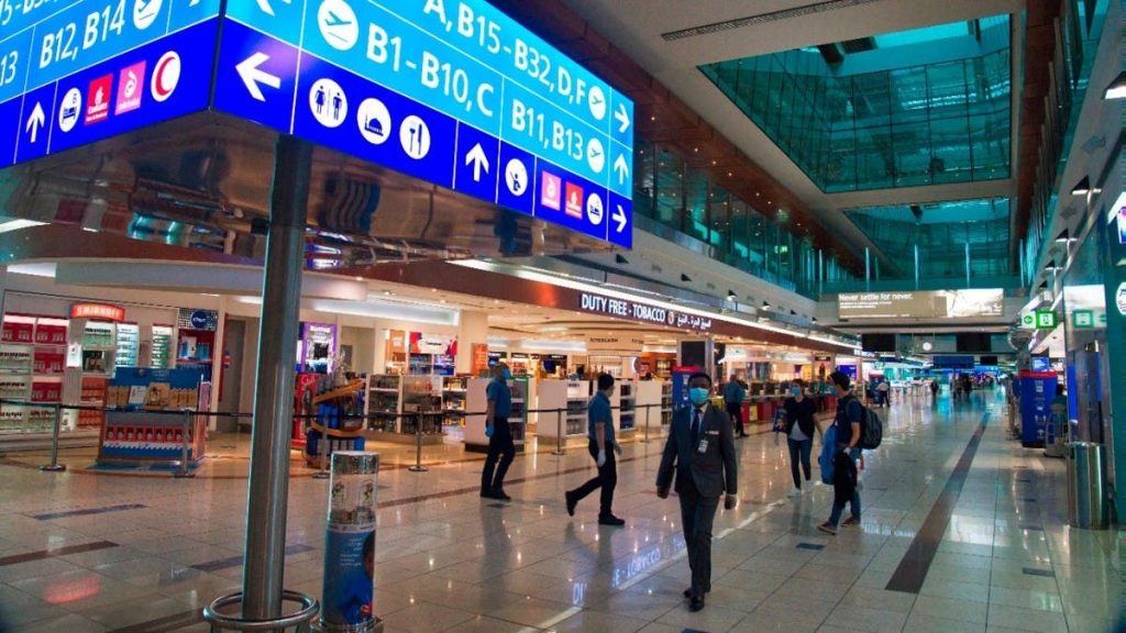 “مطارات-دبي”-تتوقع-التعامل-مع-5-ملايين-مسافر-شهرياً-خلال-الصيف