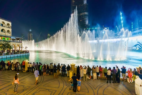 ‘السياحة-في-أسبوع’:-الإمارات-وجهة-العالم-في-‘رأس-السنة’.-وحجوزات-قياسية-للفنادق-والطيران