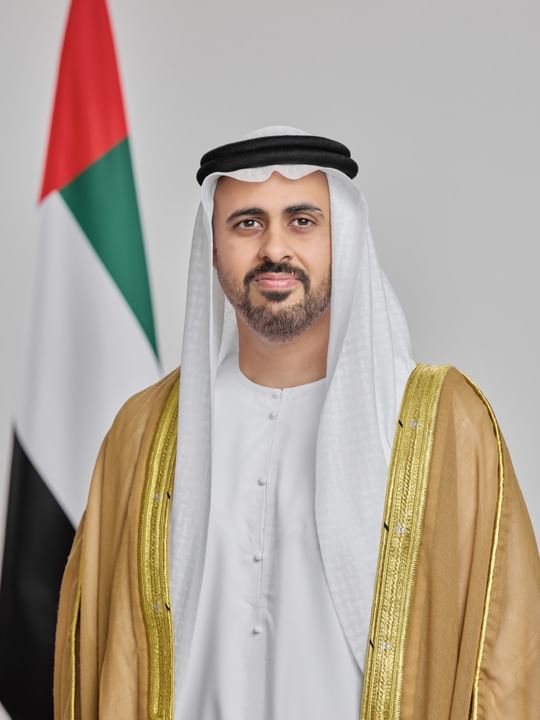 ذياب بن محمد الإمارات تضع الاستثمار في الشباب على قمة أولوياتها